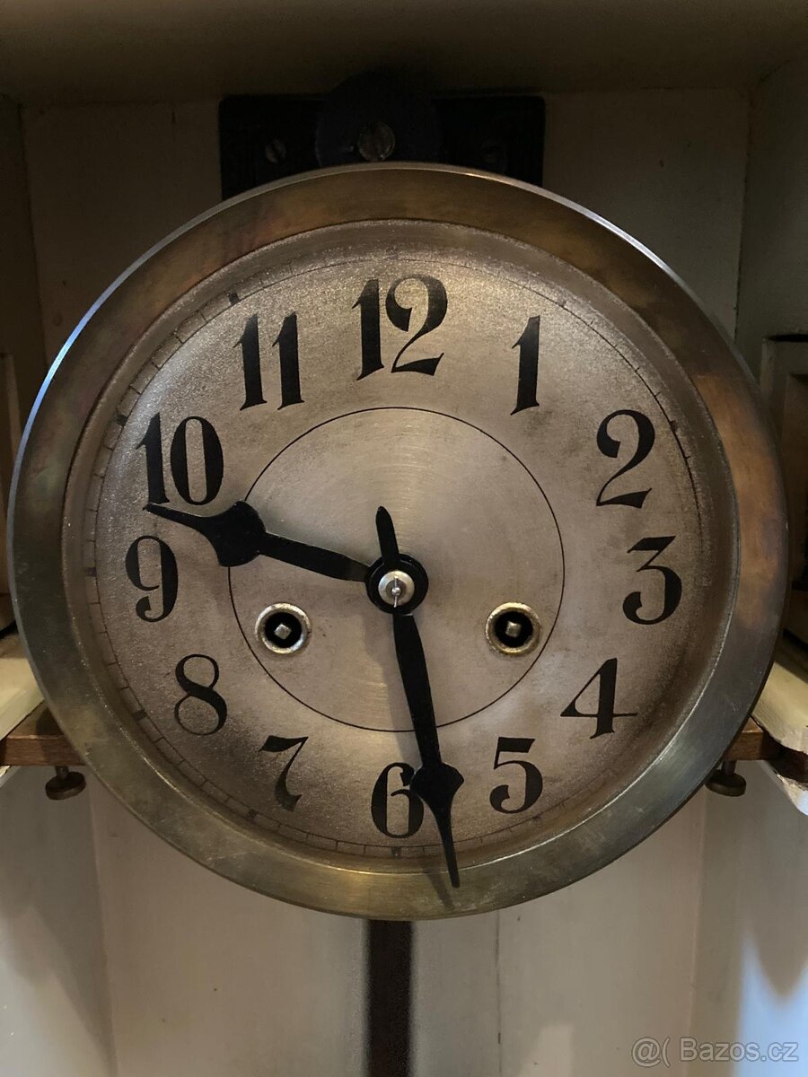 Starožitné nástěnné hodiny pendlovky - 3