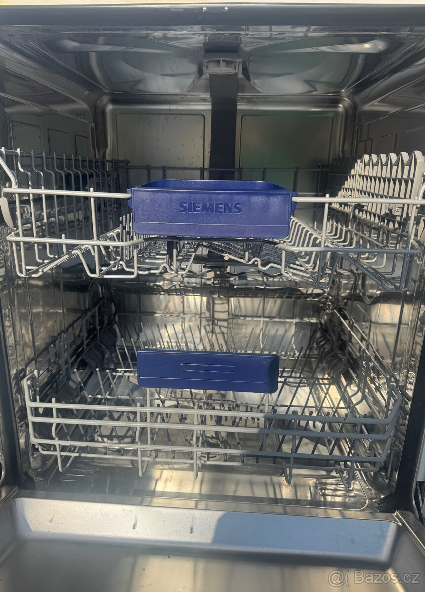 Vestavná myčka Siemens 60cm - 3