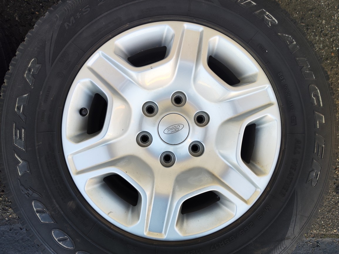 17"letní alu sada 6x139 origo Ford Ranger 265/65 TPMS
