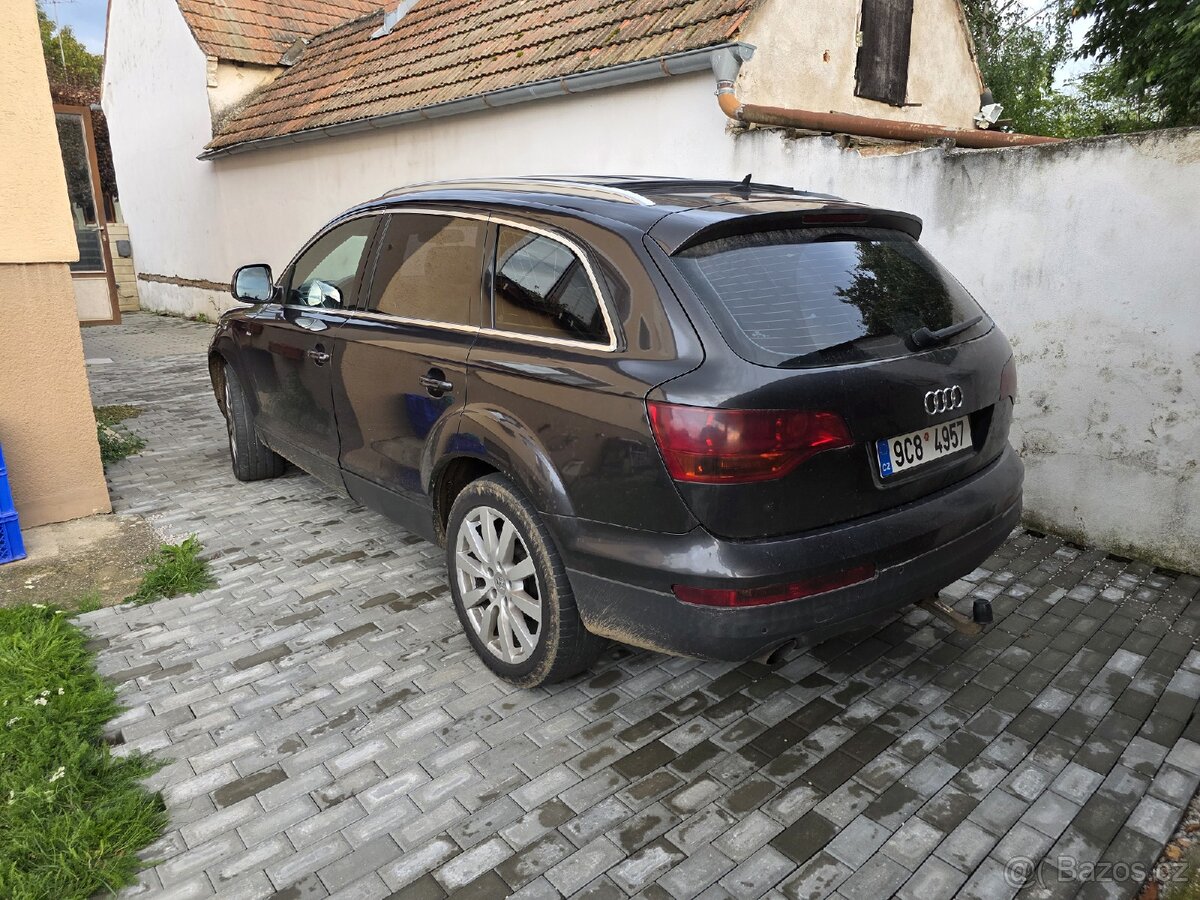 Audi q7 s kampingovou sadou 7 míst - 3