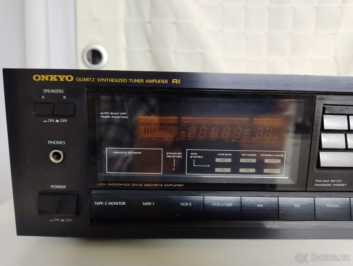 Prodám receiver ONKYO model : TX-7530, s vadami : - 3
