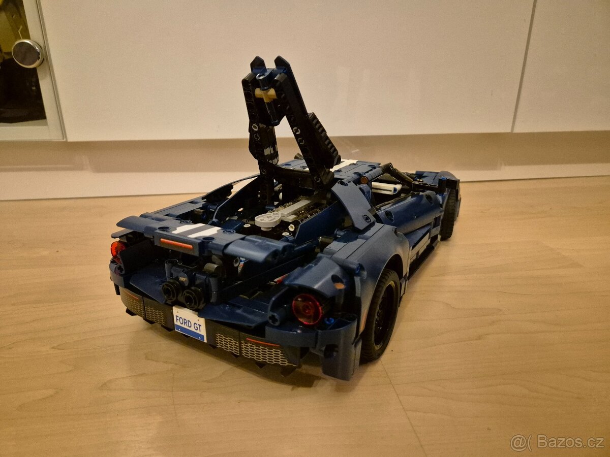 Lego 42154 Ford GT - 3