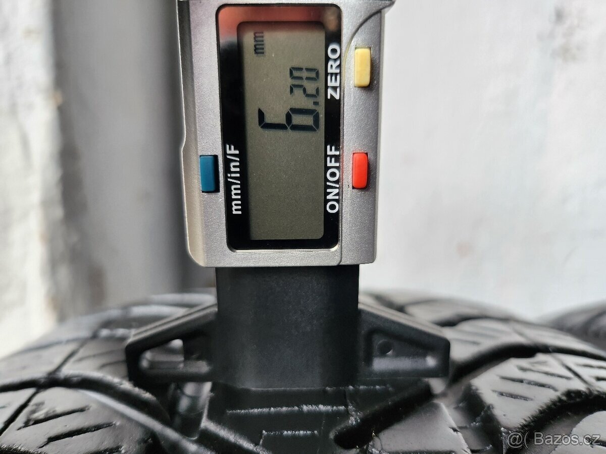 Pár zimních pneu Pirelli Snowcontrol Serie-3 195/55 R17 XL - 3