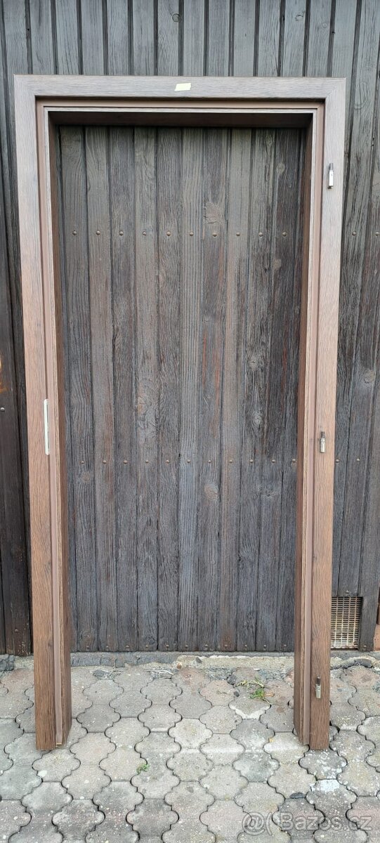 Interiérové dveře včetně obložek a kliky - 3