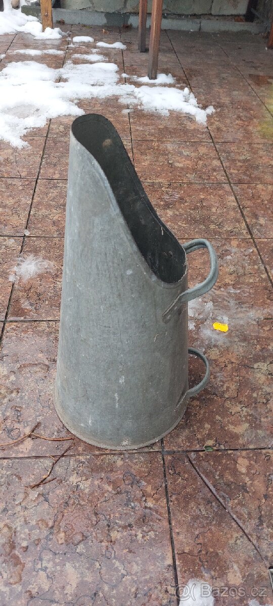 Plechový uhlák - 3