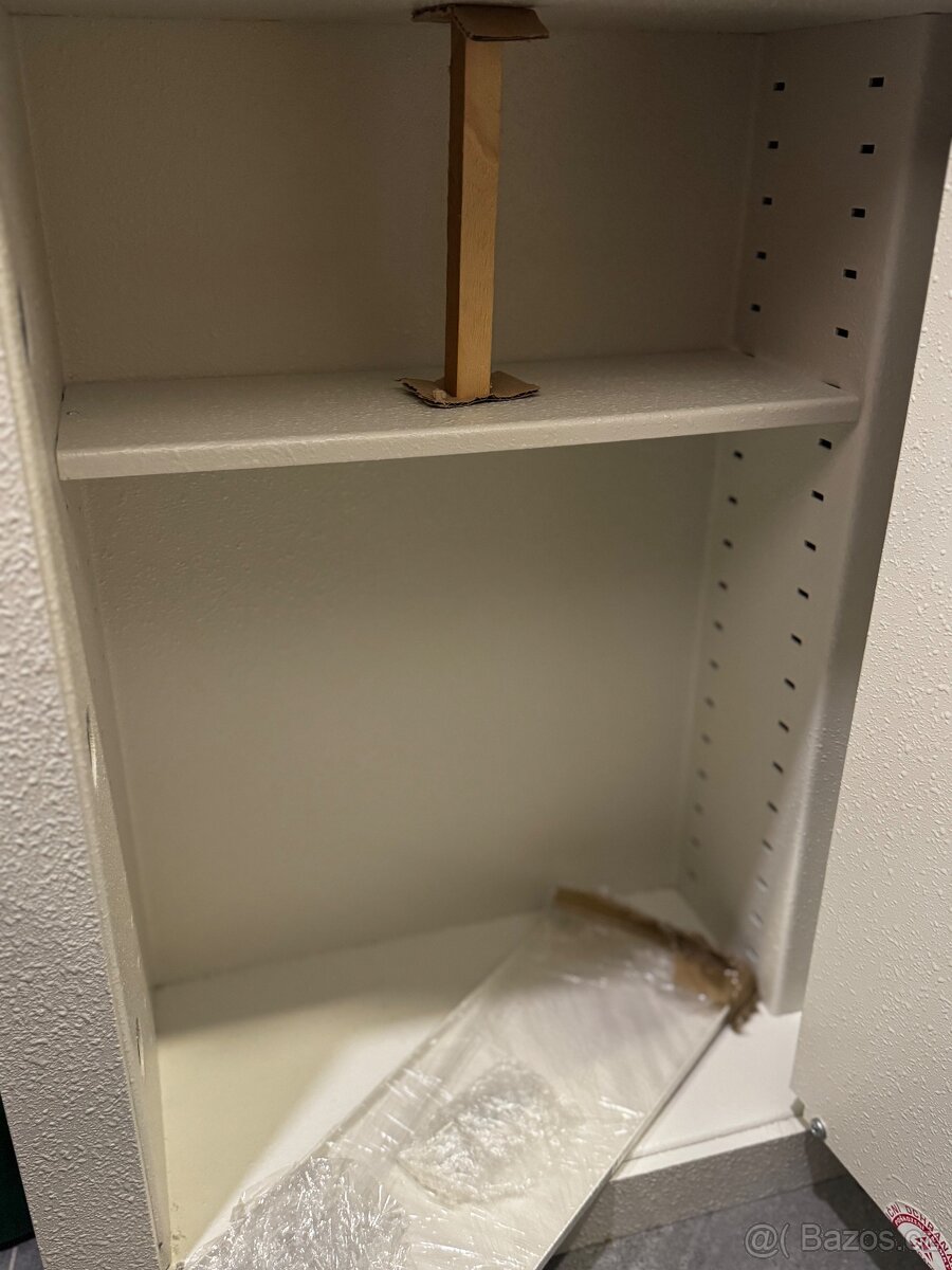 Trezor do zdi ST 133 K, třída I - 3