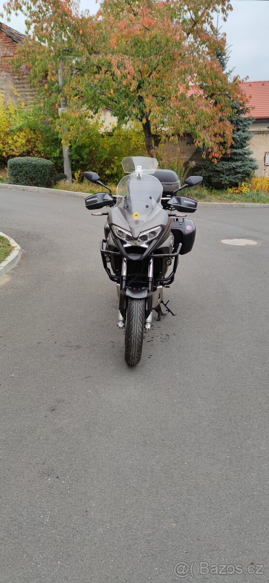 Honda VFR 800X Crossrunner - 3