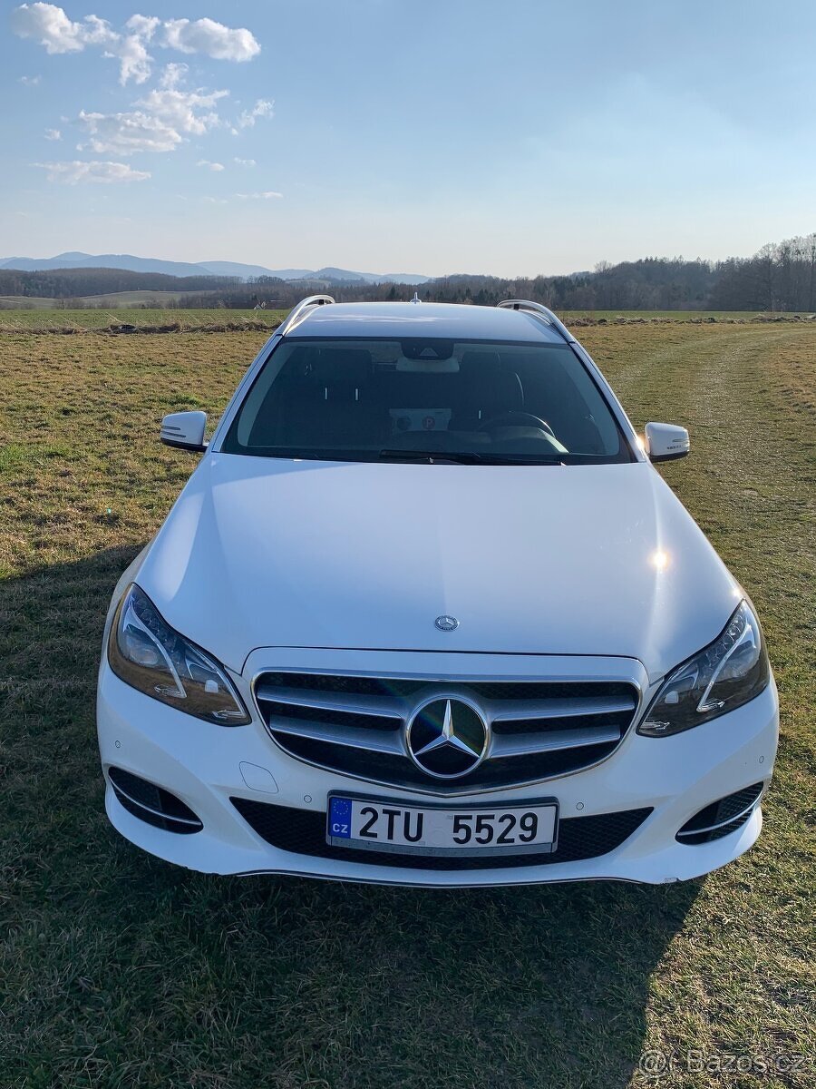 Mercedes Benz E - 3