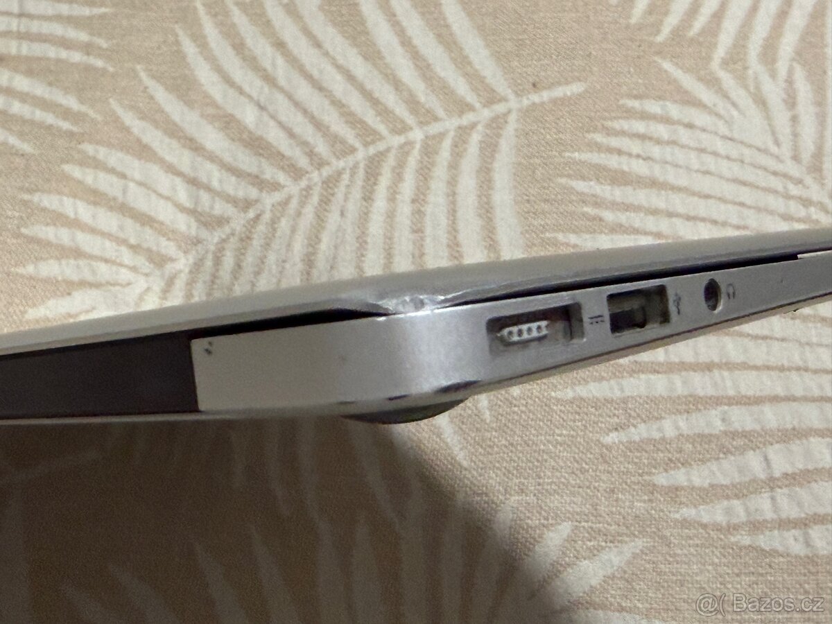 MacBook Air 11 2011 - 3