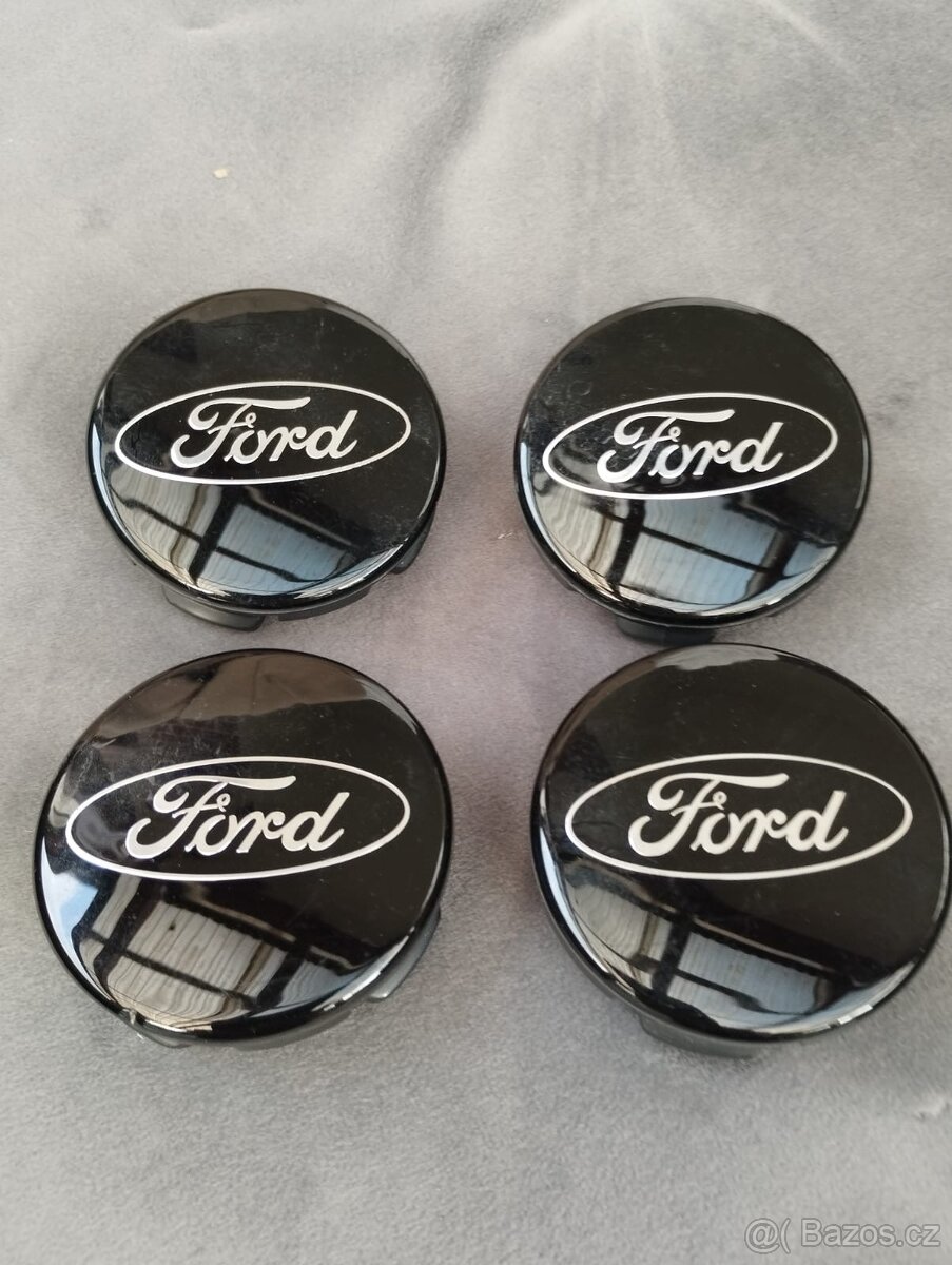 Krytka středu kola se znakem Ford - 3