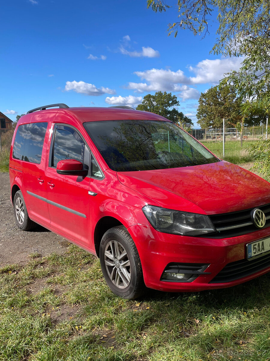 VW Caddy Life Tramper 2.0 TDI 75 KW-spací vestavba - 3