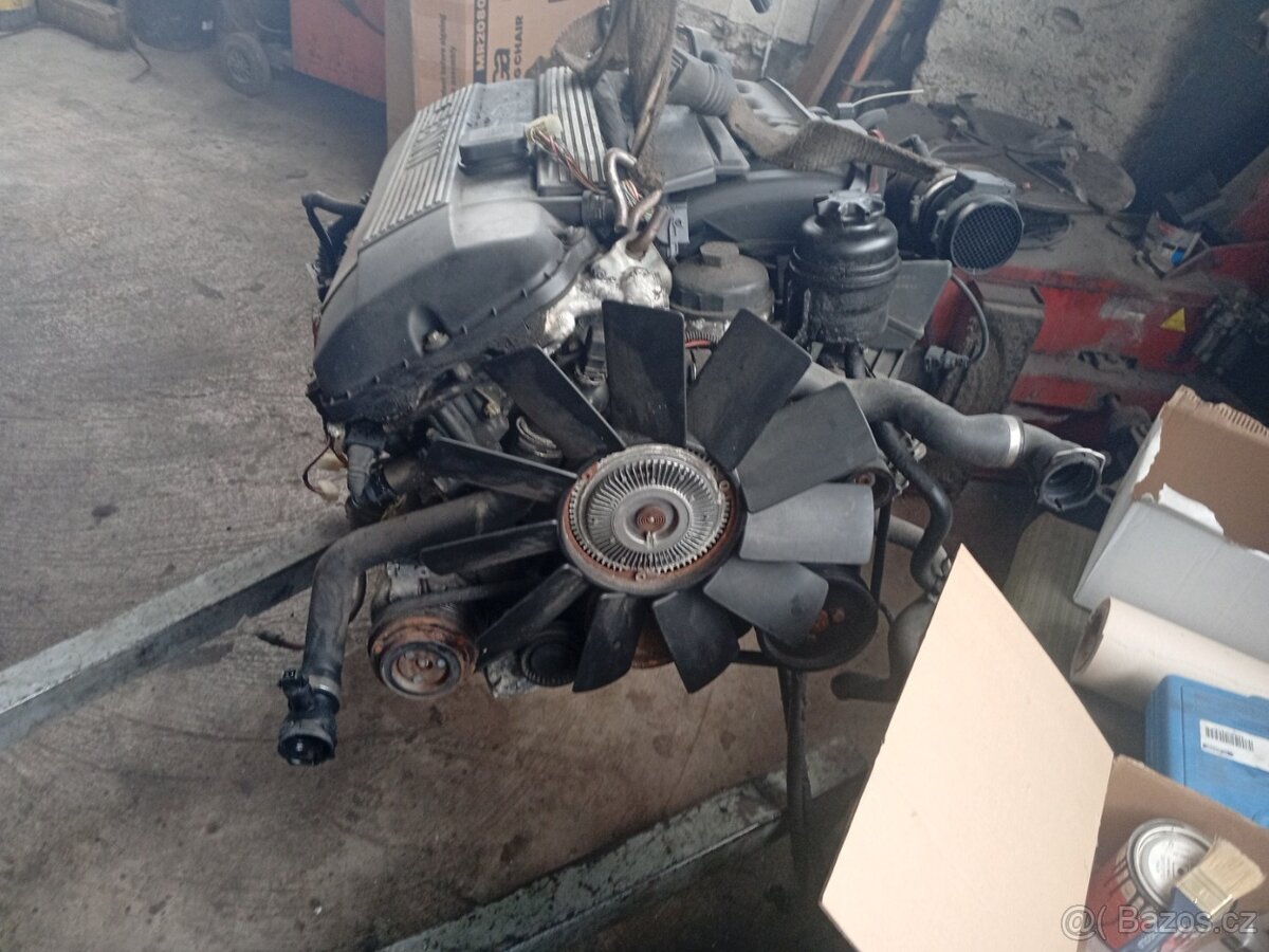 M52 b25 motor - 3