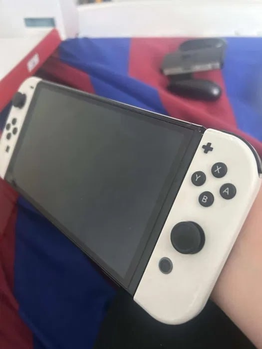 Nintendo Switch OLED - 3