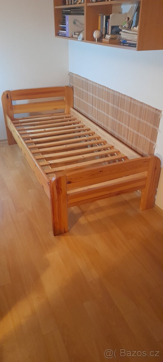 Postel z masivu borovice - 3