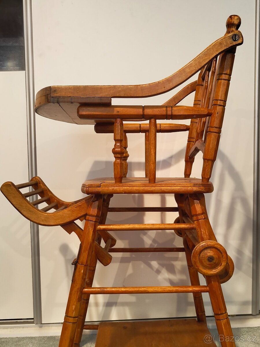 Starožitná dětská jídelní židlička - 3