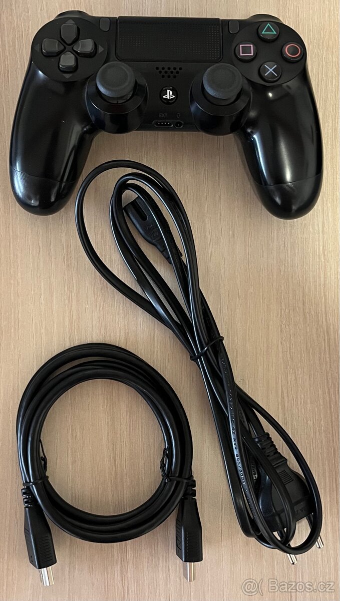 Prodám PS4 - 3