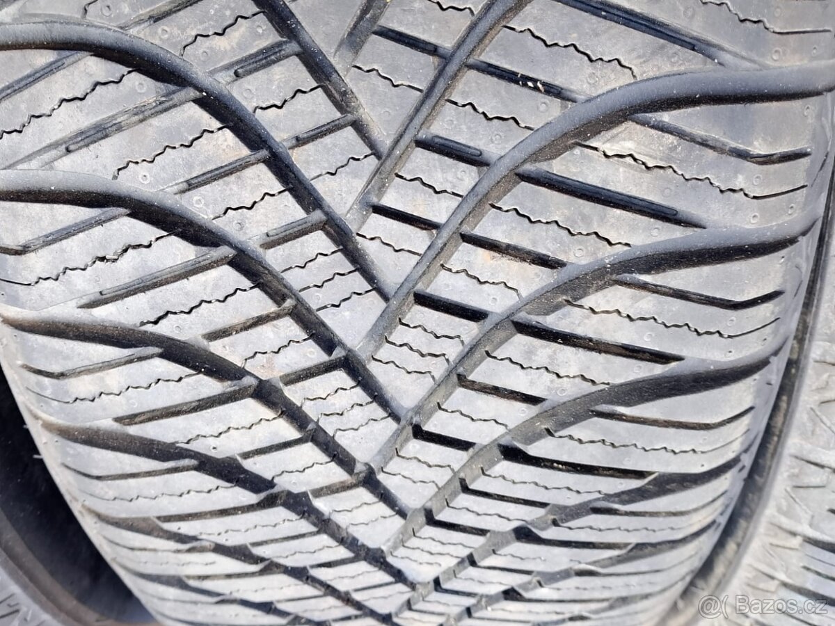 215/65/16 98v Trazano - celoroční pneu 4ks - 3