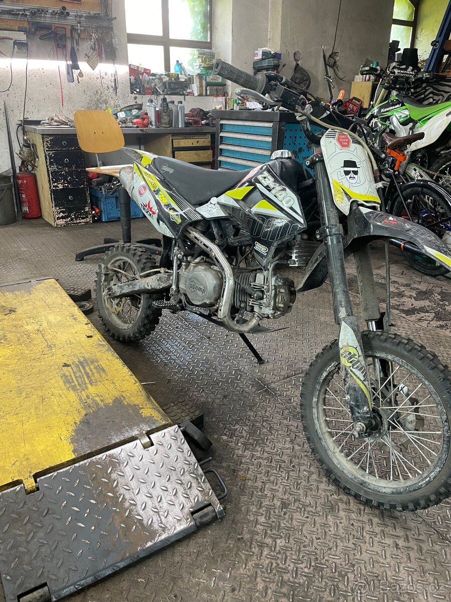 Stomp 140 z3