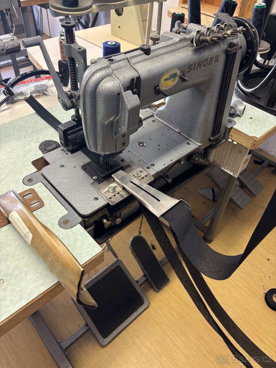 Prodám průmyslový šicí stroj Singer 300W05 – řetízkový steh, - 3