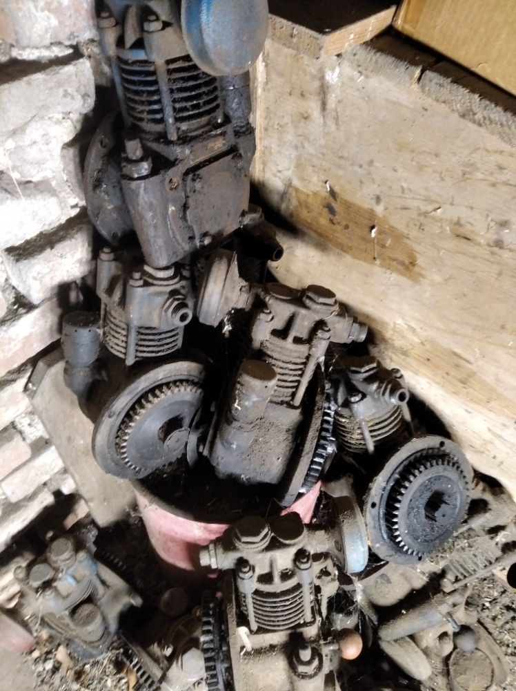 Prodám kompresor na ZETOR25-funkční - 3