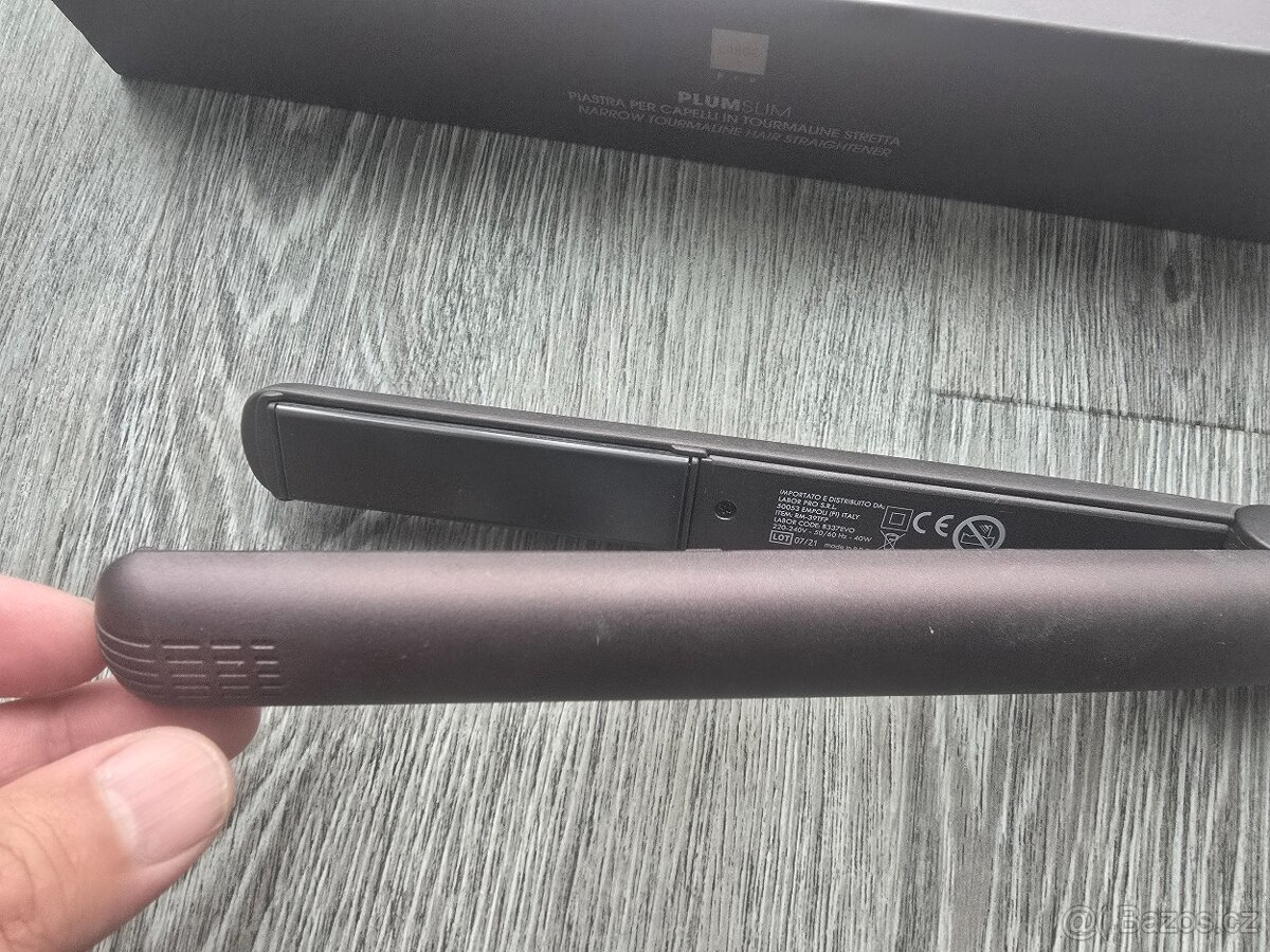 Digitální žehlička na vlasy Plum Slim | Labor Pro - 3