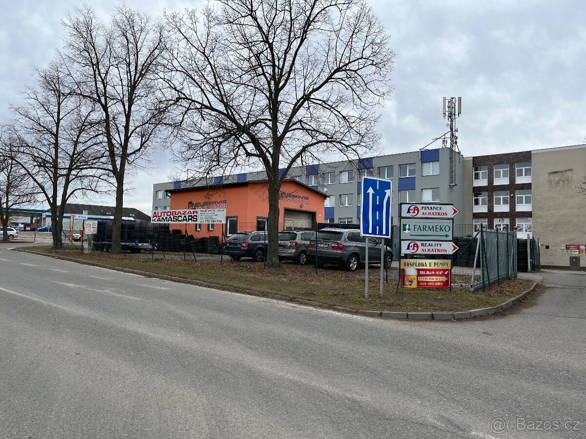 PRODEJ OBCHODNÍHO PROSTORU 407m2 - 3