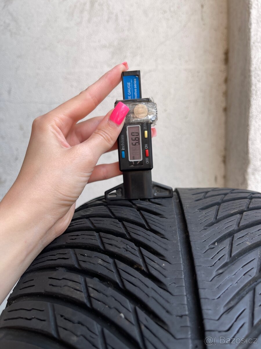 Zimní pneum 235/45/18 Michelin Pilot Alpin 5 - 3