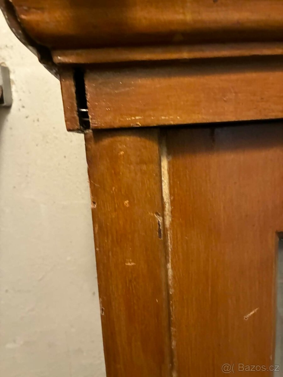 Stará skříň - 3
