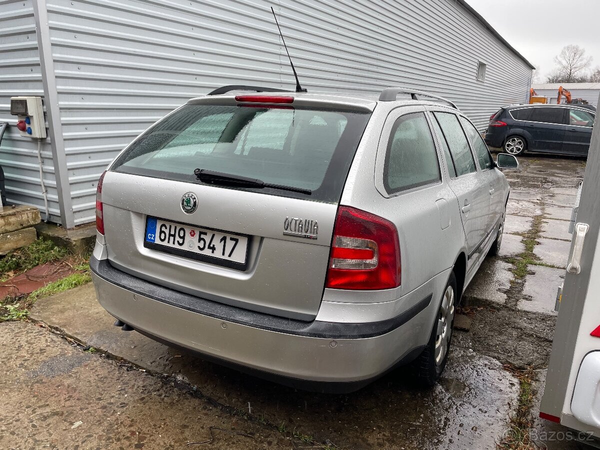 Skoda octavia 2.0 tdi 103 kw serviska - 3