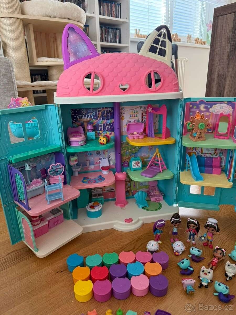 Gabby dollhouse - 3