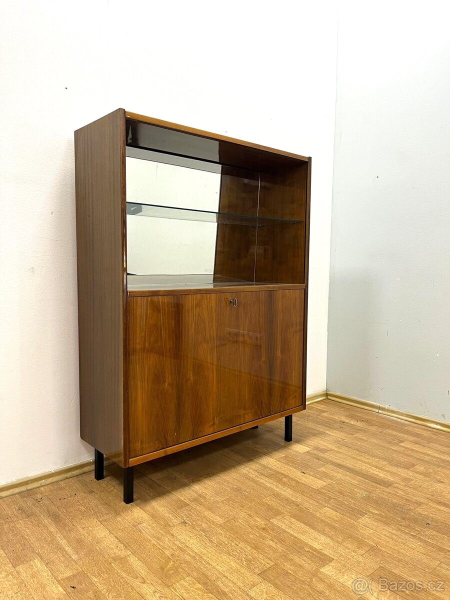 Retro knihovna s barem - 3