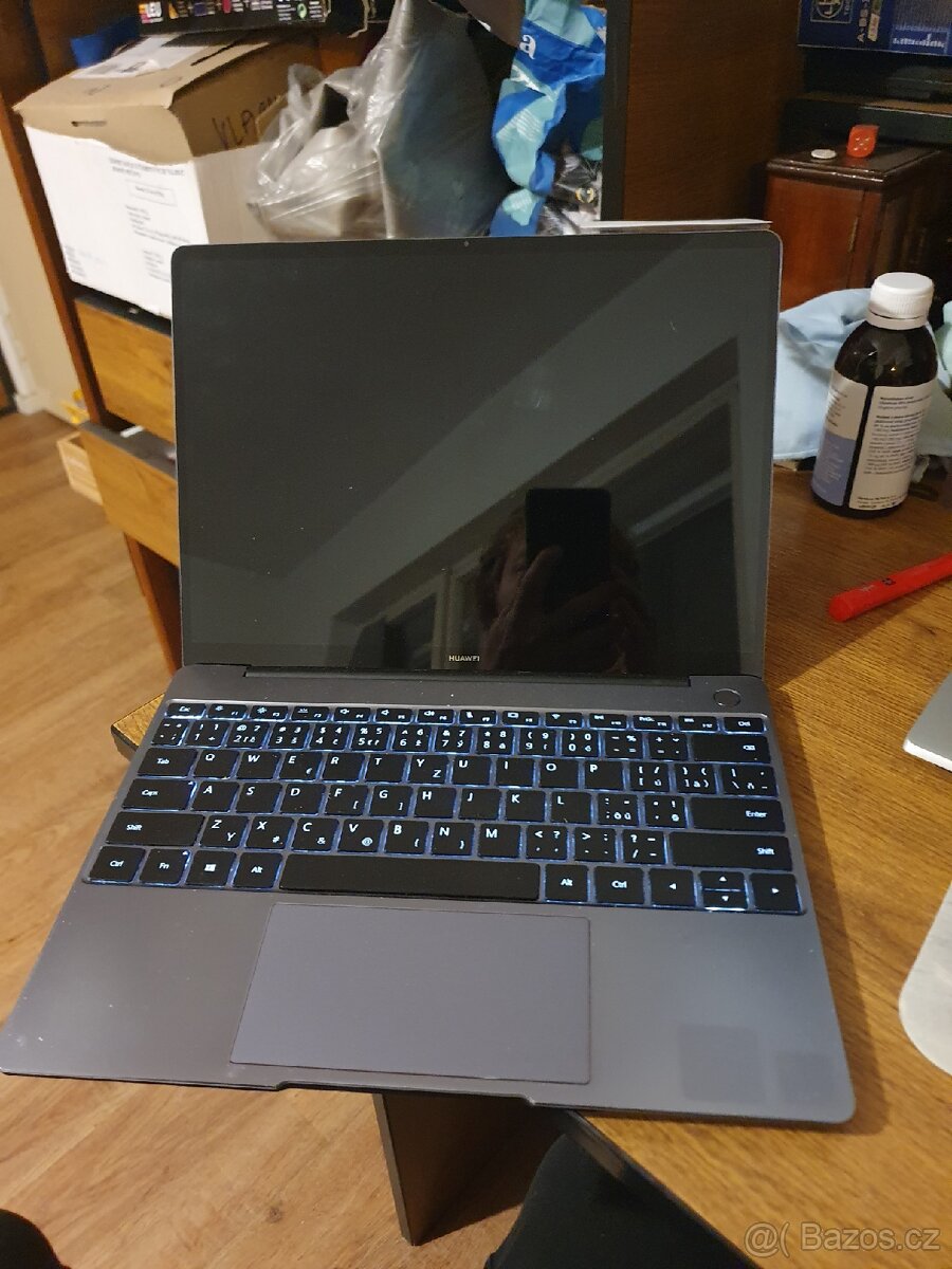 Malý 13 palcový ultrabook Intel i5 - 8265U, 8GB ram - 3