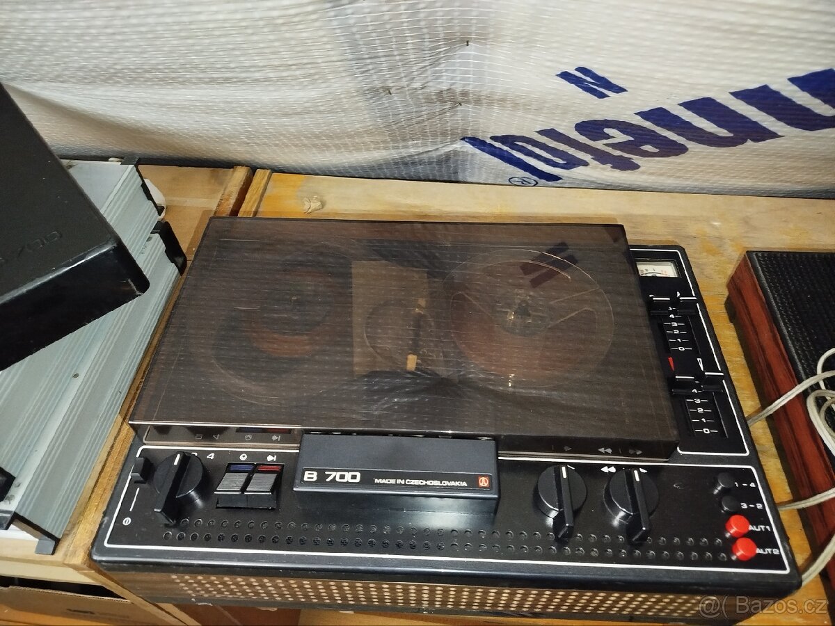 Magnetofon B700 - 3