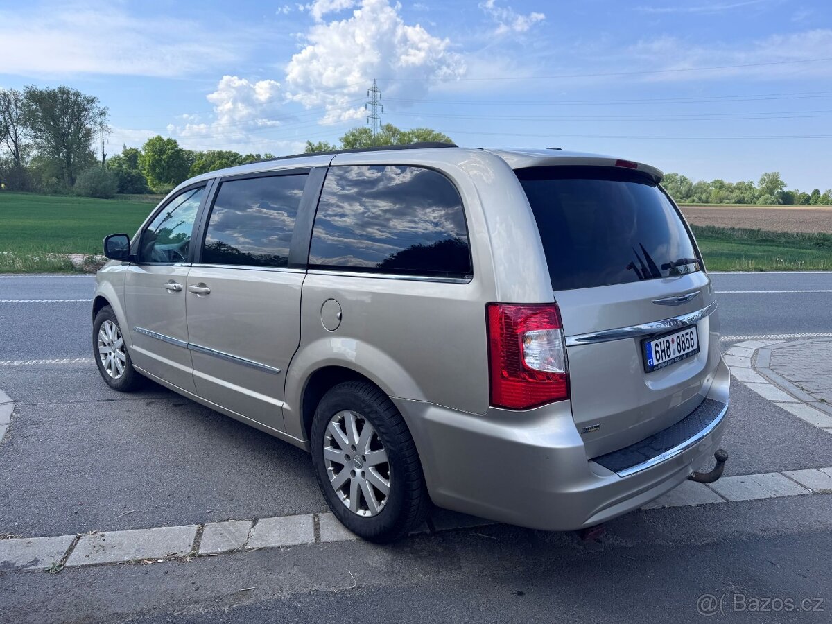 Chrysler Town Country 3,6 LPG Limited DVD 2014 - 3