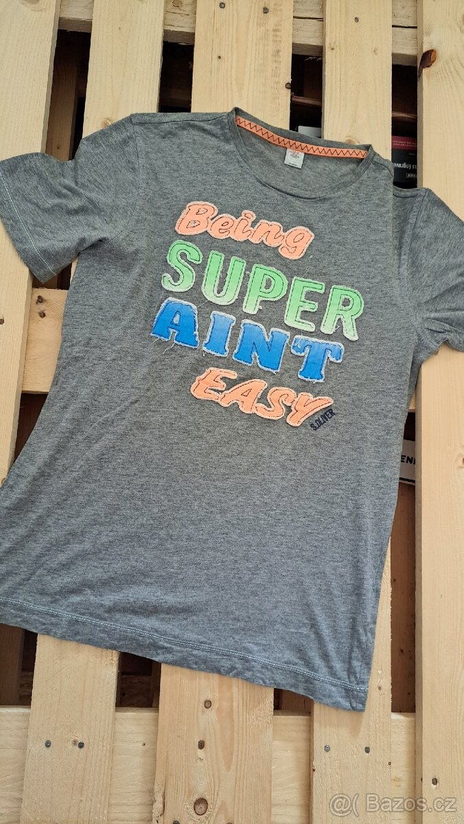 Veselá trička,vel.176/S
každé za 70 Kč, všechna za 250 Kč - 3