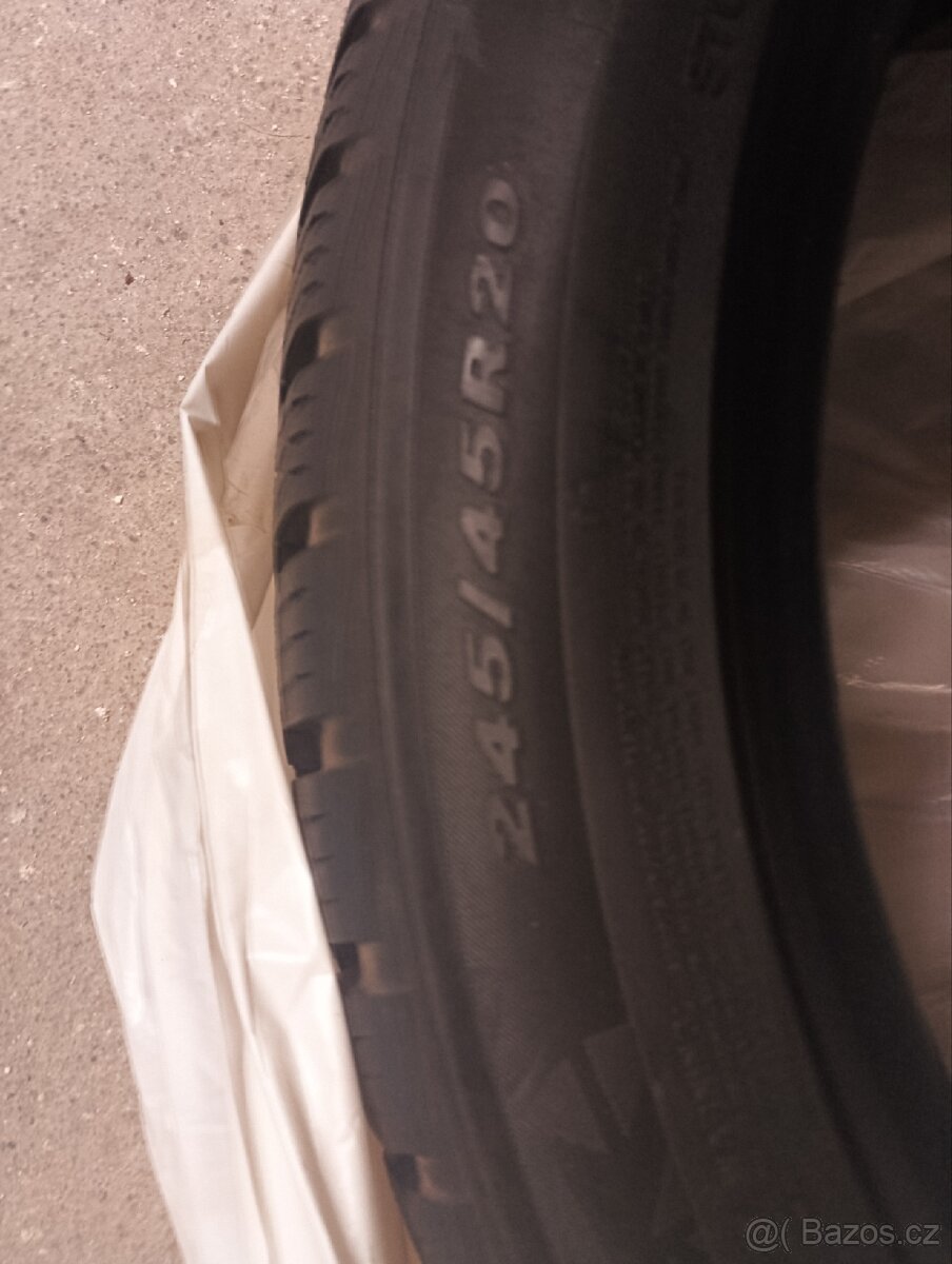 Zimní pneu Nexen Winguard 245/45/20 - 3