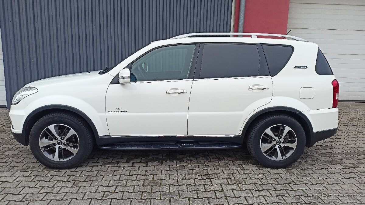 SSANGYONG REXTON RX 220e-Xdi 7 míst 2018 perfektní - 3
