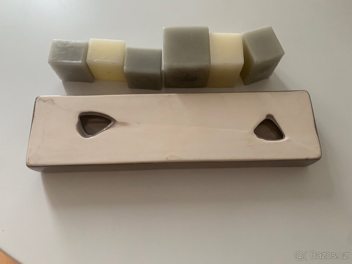 Svícen se svíčky - 3