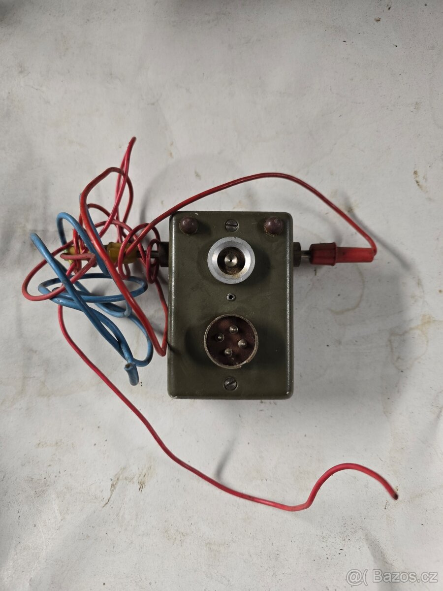 Vojenský kapesní voltmetr značky Metra Blansko - 3