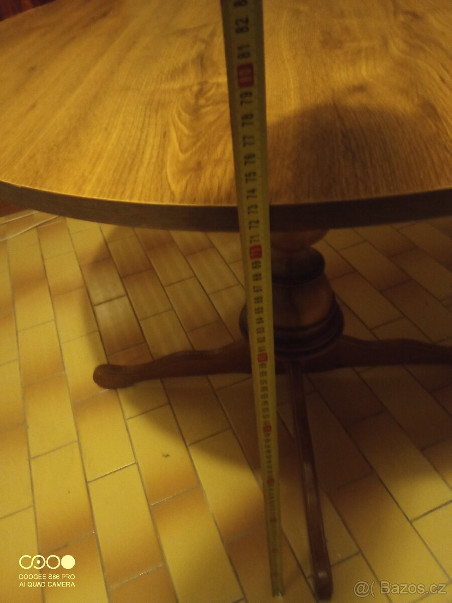 Kulatý stůl - 3