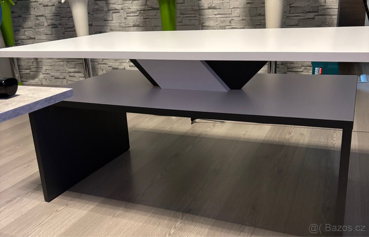 Konferenční stolek - 3