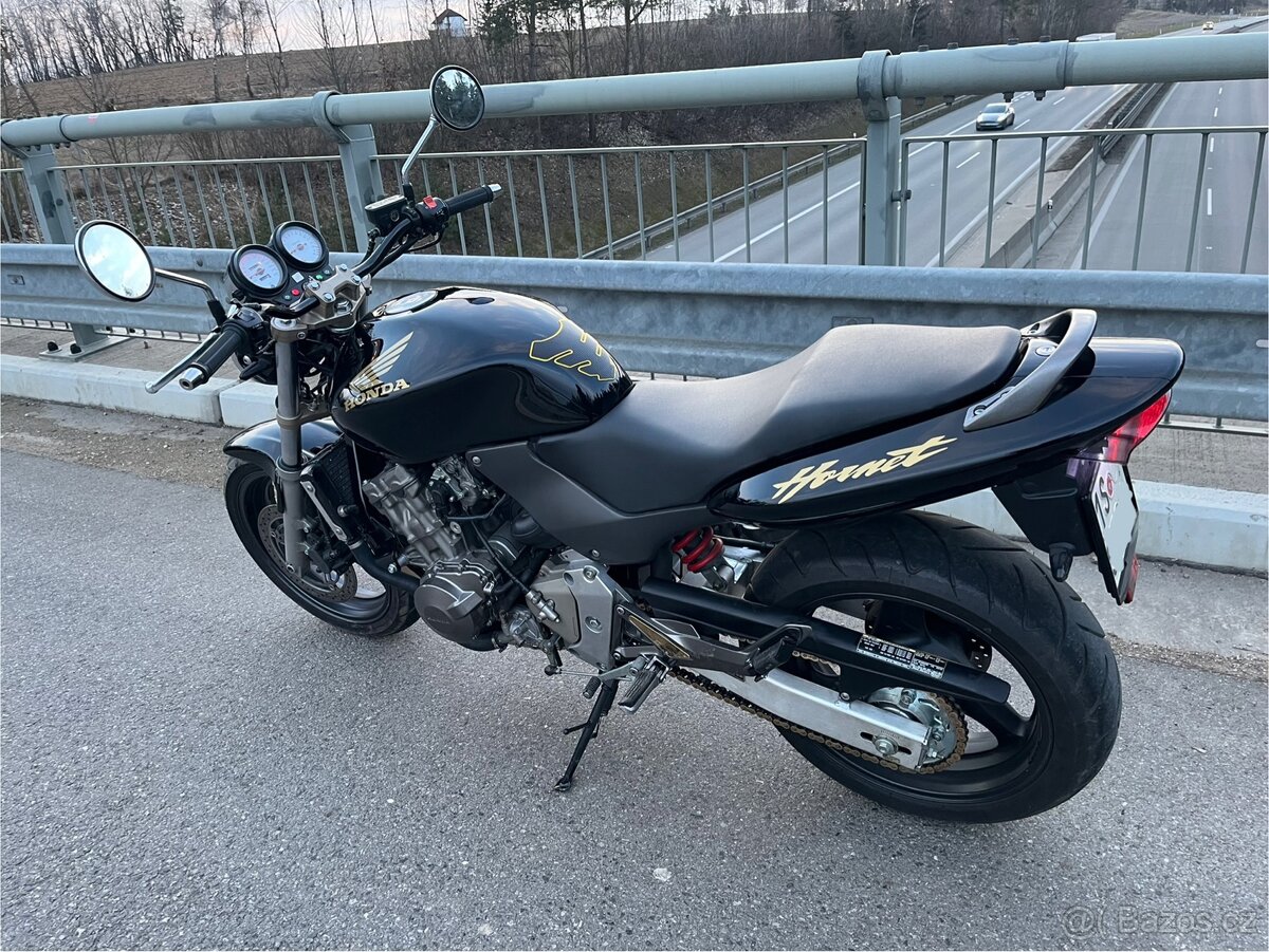 Honda Hornet 600 - 3