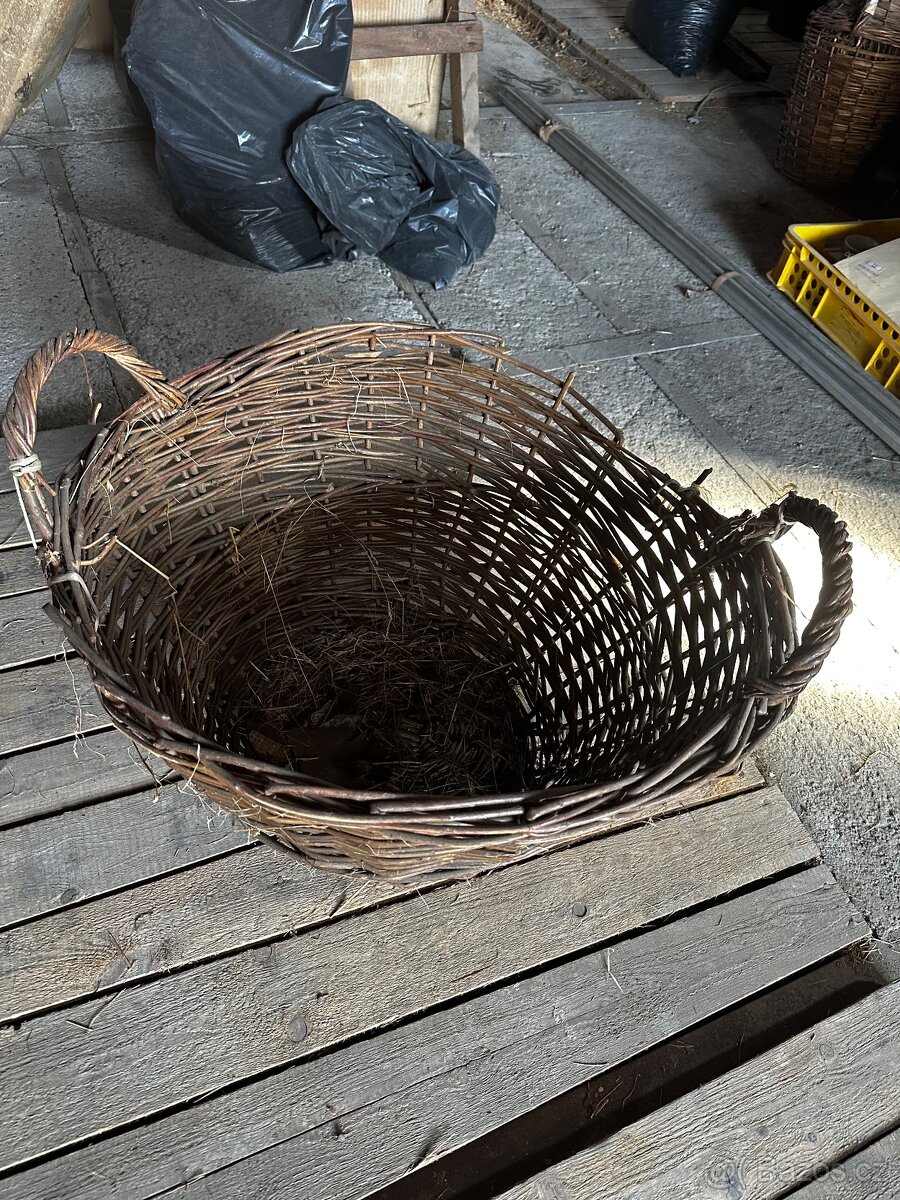 Proutěný koš - 3