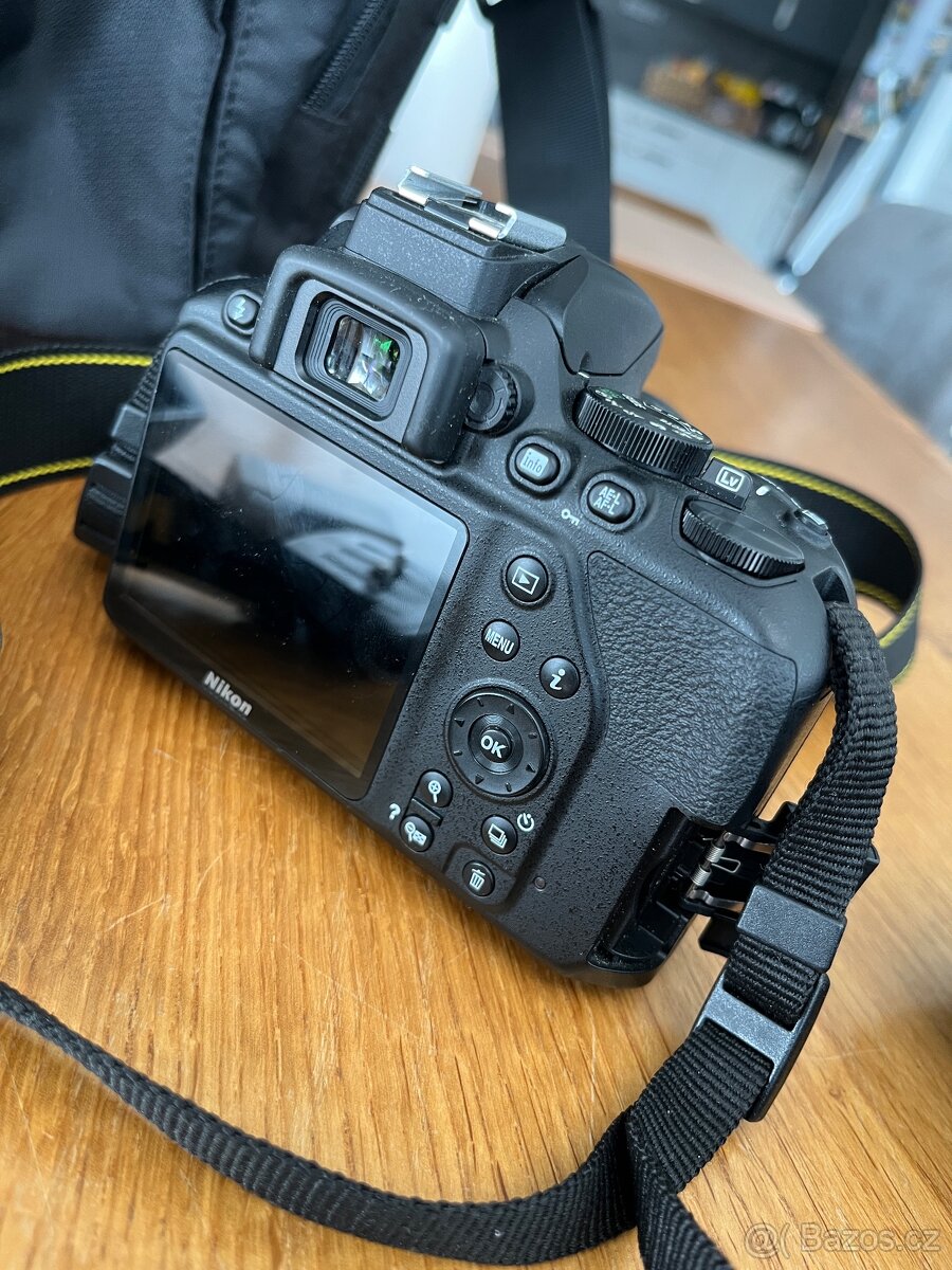 Nikon D3500 - 3