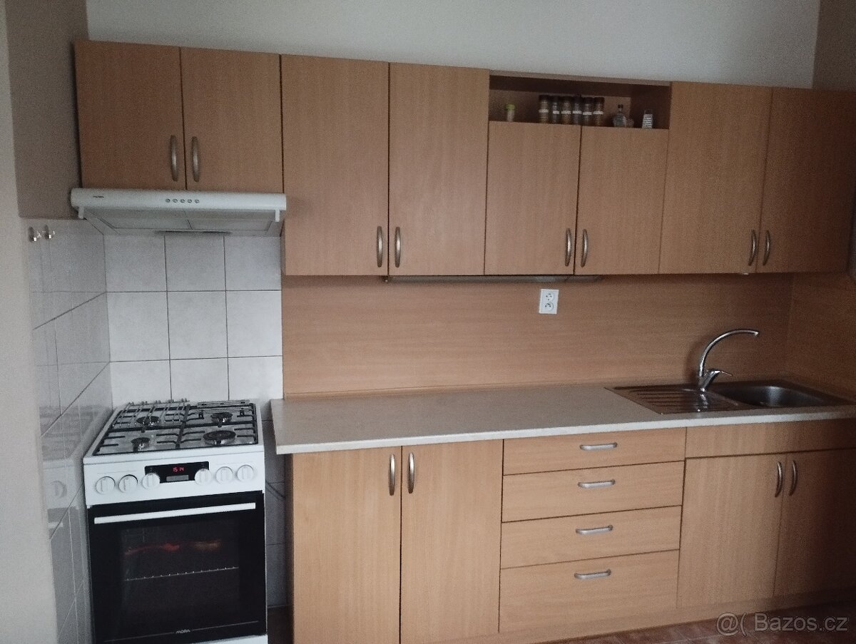 Prodej kuchyně a sedačky - 3