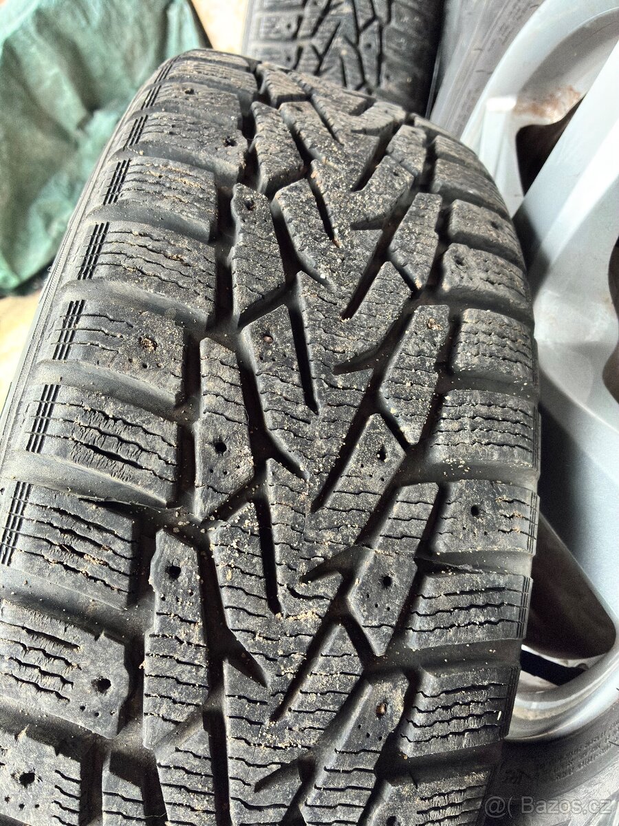 Zimní kola 205x65 r15 - 3