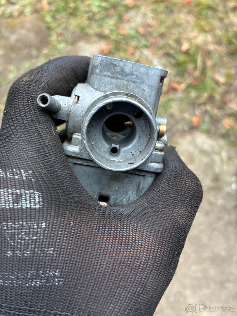 Originálni karburátor na Manet Korádo - 3