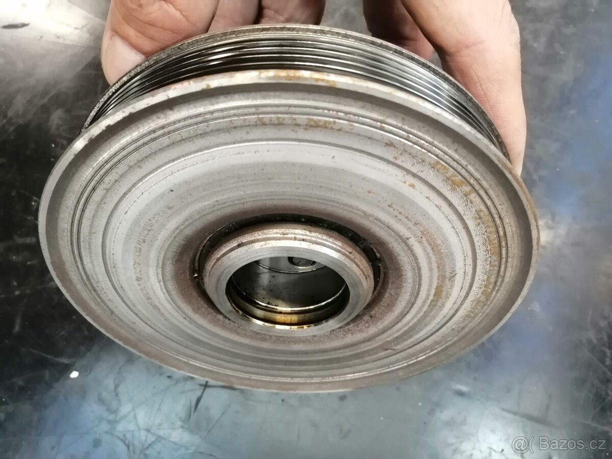 Řemenice BMW , MINI č. 8638614 - 3