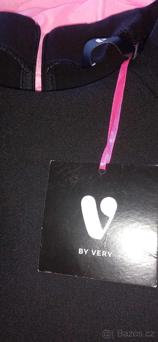 Pouzdrové šaty černé - 3