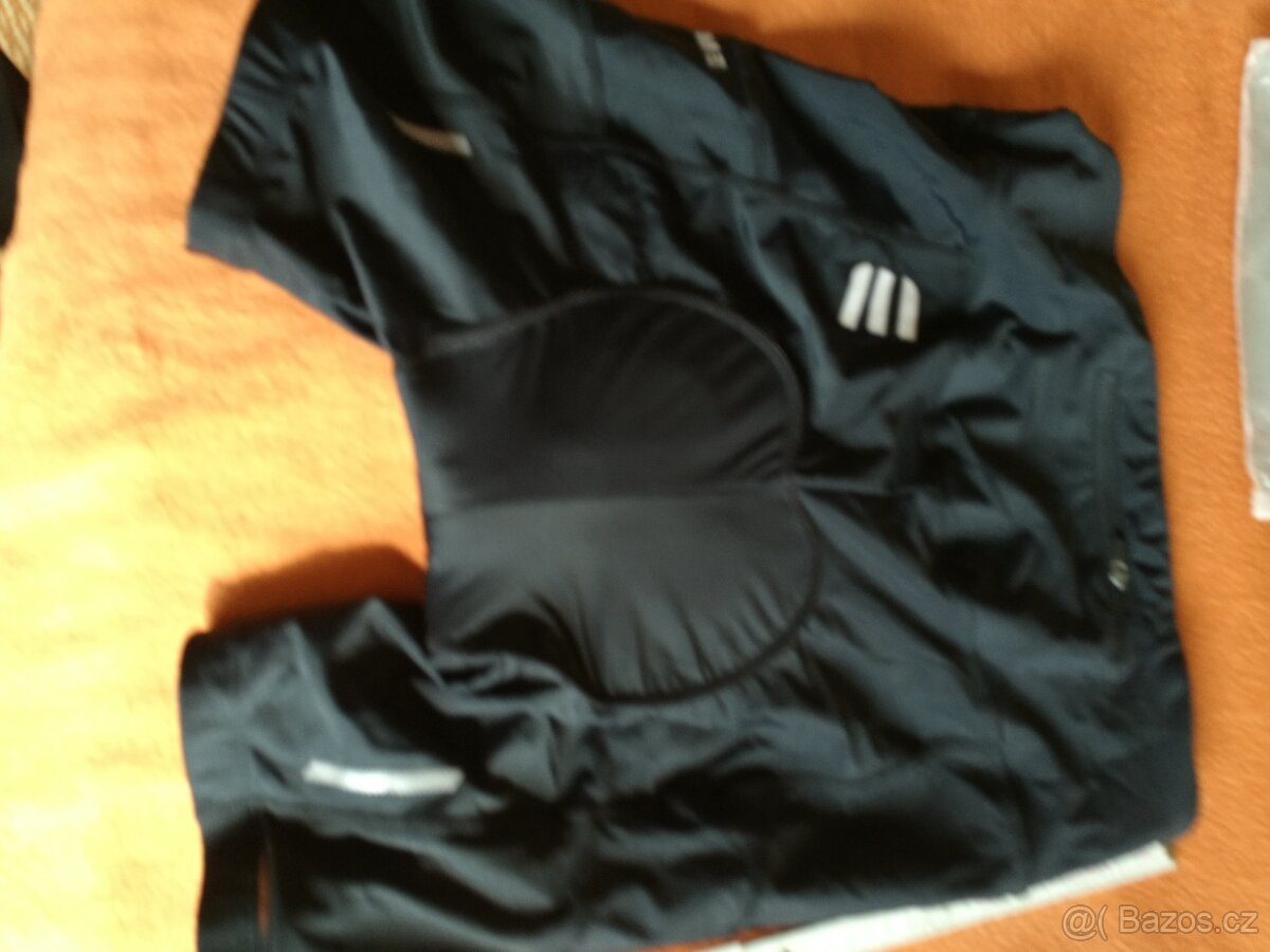 nové cyklistické šortky na kolo různé velikosti a značky.. - 3